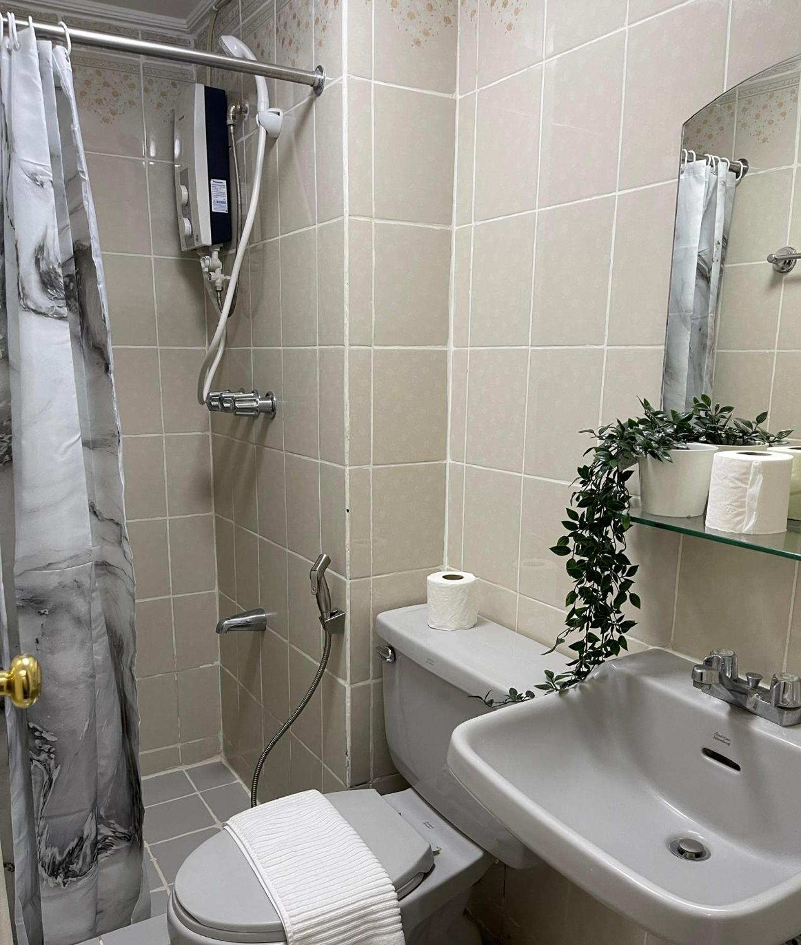 Apartment Studio Executive By Greenbelt + Netflix & Wifi Manila
